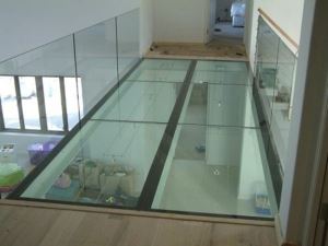 Verre feuilleté pour sols