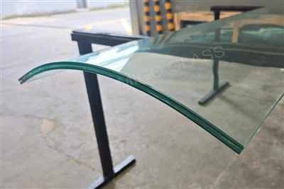 Verre feuilleté trempé incurvé