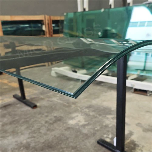 Verre feuilleté incurvé trempé