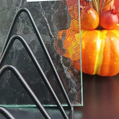 Verre à flotteur à motifs