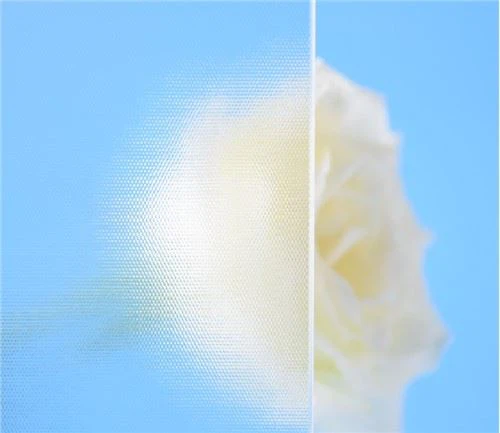 Verre solaire à motifs à faible teneur en fer de 3,2 mm